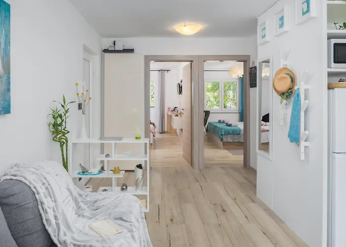 App***max Apartment *